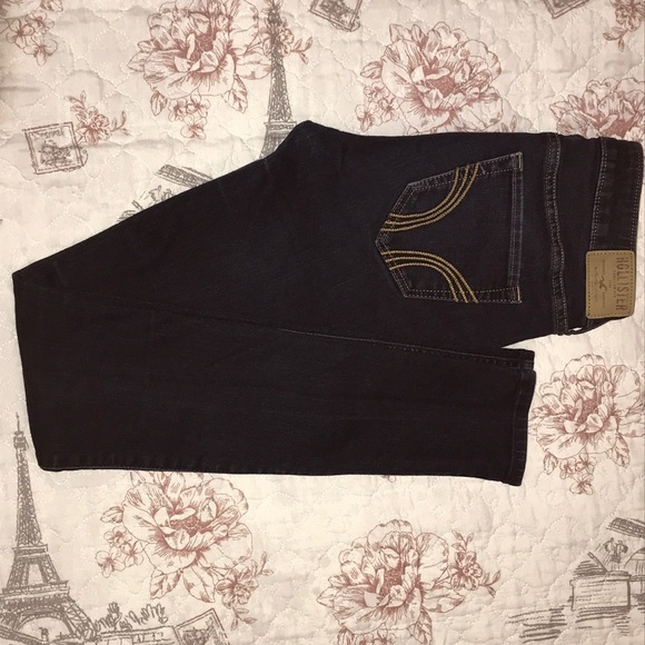 Hollister Denim - Hollister super skinny jeans, low rise. 5R in jr